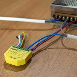 SHELLY PLUS RGBW PM - WiFi KONTROLA ZA LED TRAKE 12-24V
